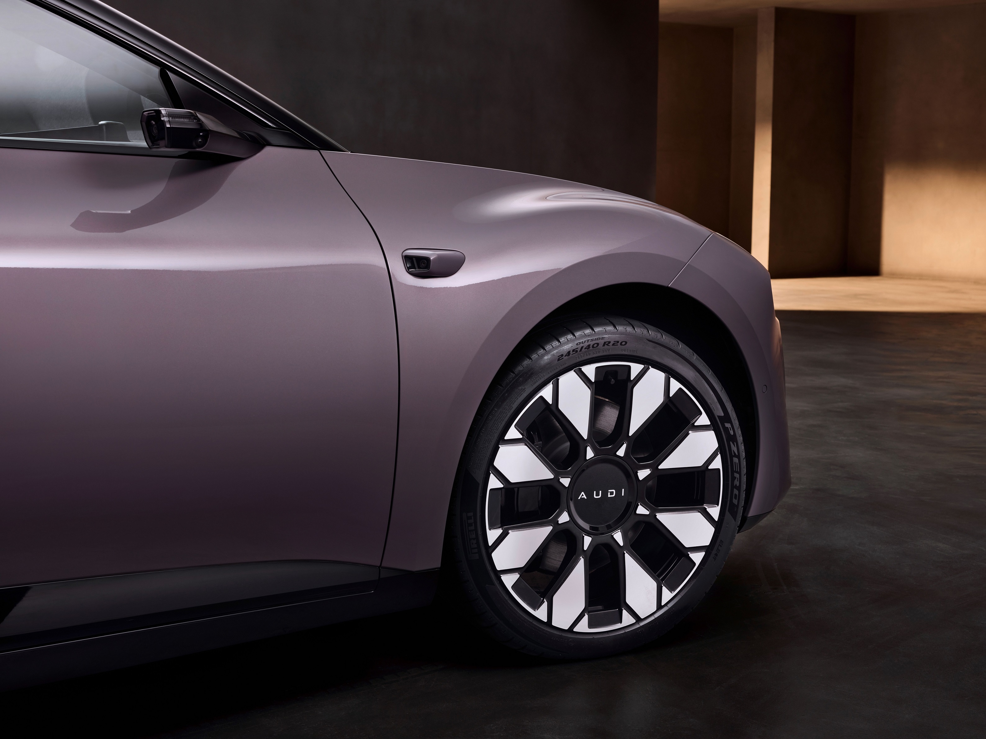 AUDI E5 Sportback
Detail
Colour: Morning Haze